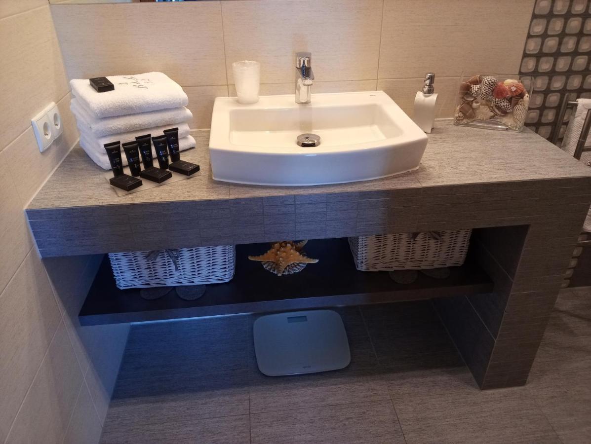 Apartament Z Widokiem Na Morze Dziwnówek Kültér fotó
