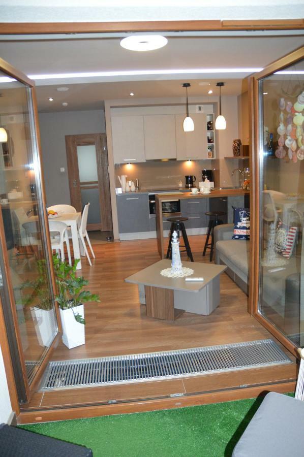 Apartament Z Widokiem Na Morze Dziwnówek Kültér fotó